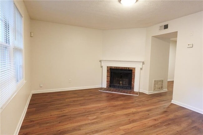 Photo - 5504 Estates Ct