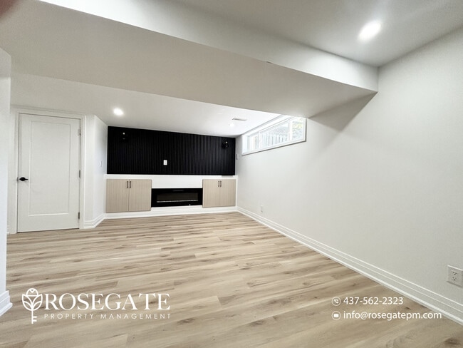 Photo - Spacious 3-Bedroom Basement Apartment with In-Unit Laundry – Hamilton Unit 2