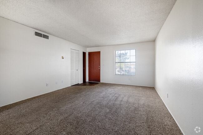 2BR, 2BA - 846SF - Living Room - La Cima Apartments