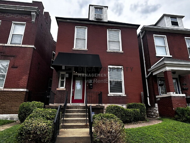 Building Photo - 3219 Magnolia Ave