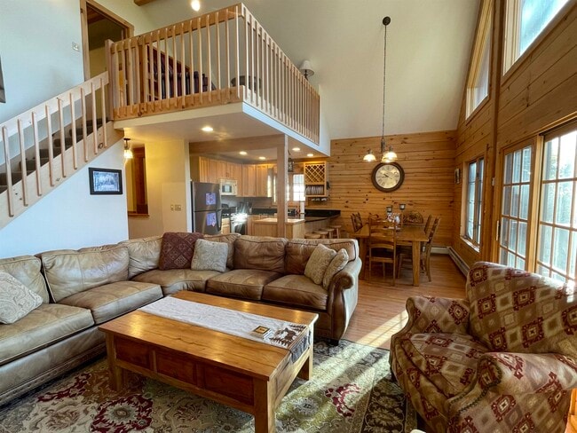 Photo - 2 Aspen Ln
