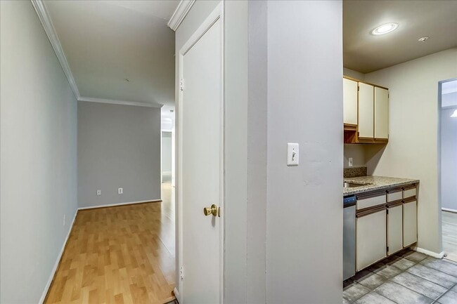 Photo - 7915 Coriander Dr Unidad 102