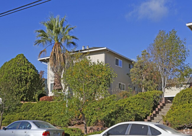115 Towne Terrace