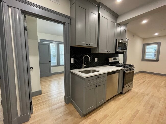 Photo - 41 Long Ave Unit 1