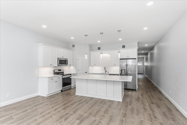Photo - 534 Bellmore Rd