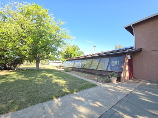 Building Photo - 19542 Ridge Rd