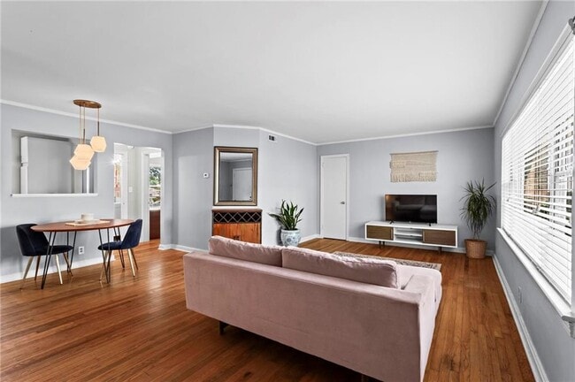 Photo - 2250 Cheshire Bridge Rd NE Unidad 311