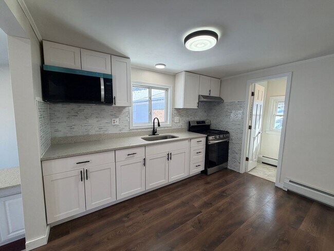 Photo - Charming 3-Bedroom Home Near Pontoosuc Lake