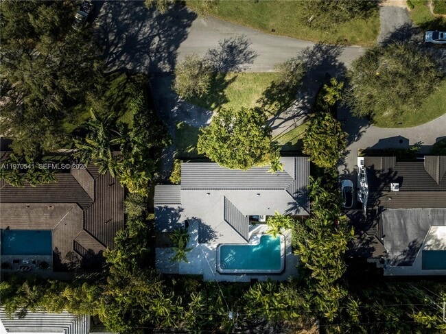 Photo - 1350 Mendavia Ave