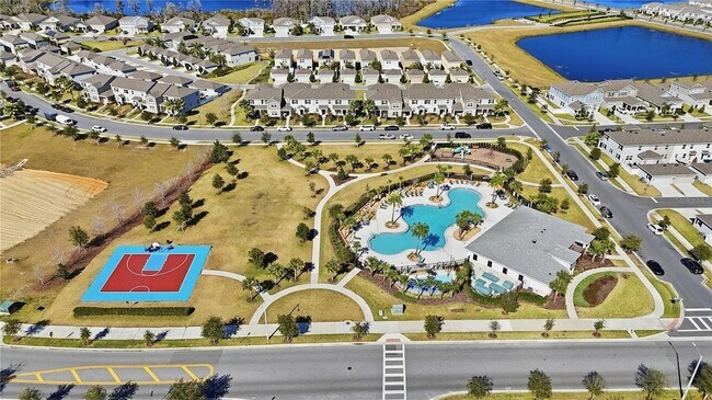 Photo - 10696 Words Dr