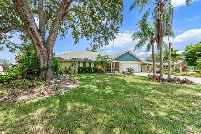 Photo - 10370 Main Dr