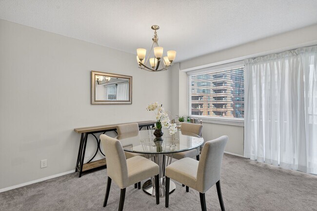 Photo - 4515 Willard Ave Unit 1112S