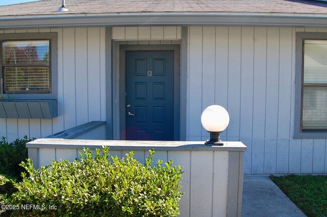 Building Photo - 1290 Jefferson Ave Rental