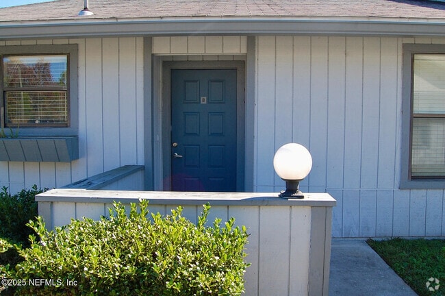 Building Photo - 1290 Jefferson Ave Rental
