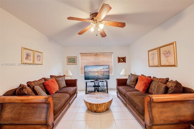 Photo - 11909 SW 48th Ct