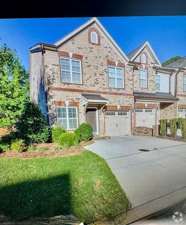 Building Photo - 742 Sterling Brooke Ct Rental