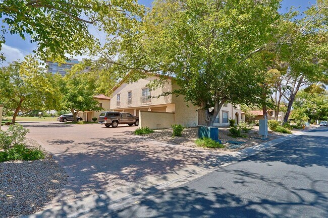 Photo - 3181 Pinehurst Dr