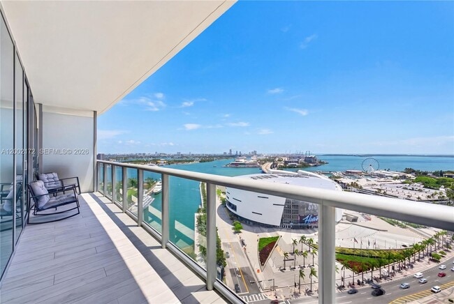 Building Photo - 888 Biscayne Blvd Unit 4