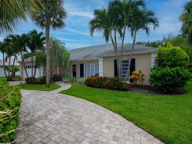 Photo - 1425 Treasure Cove Ln