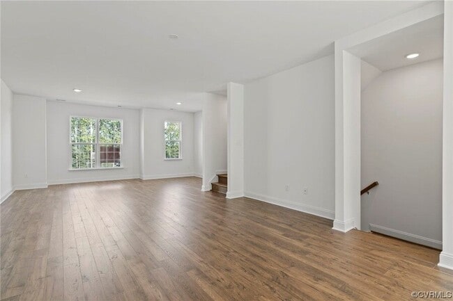 Photo - 13800 Village View Dr