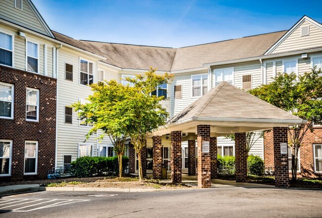 Building Photo - 6501 Jahnke Rd Unit #6501
