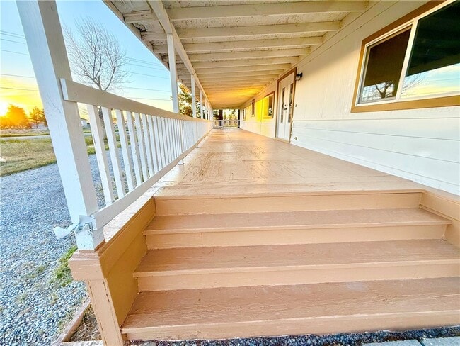 Photo - 1480 W Irons St