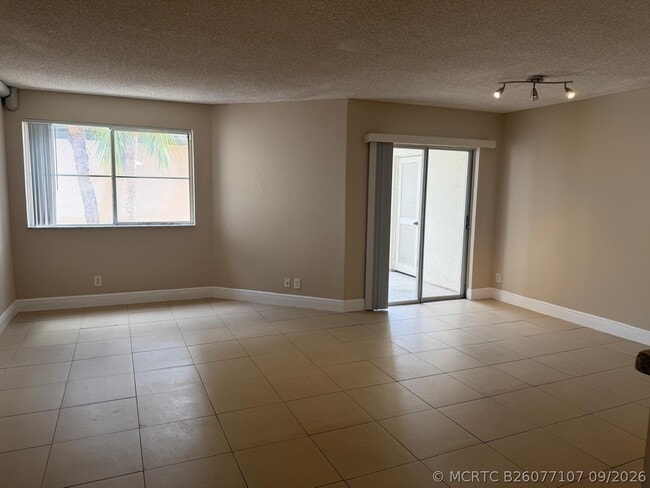9901 Westview Dr Unit 324
