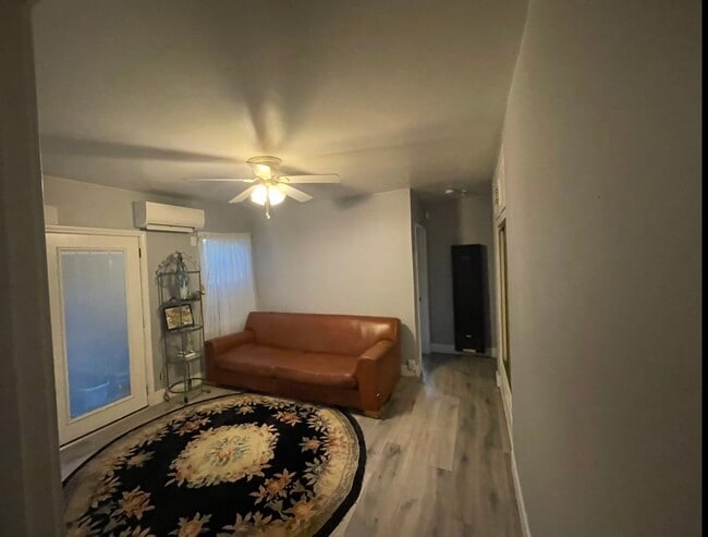 Living space - 6425 Haas Ave