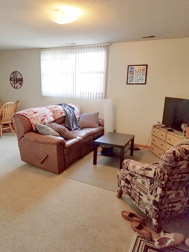 Photo - 701 W Scott St Unidad Apt 1