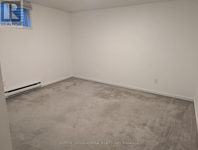 Photo - 41 Russfax Dr