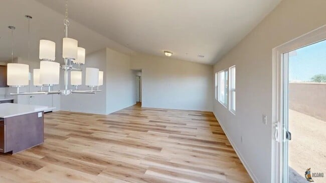 Photo - 2403 Dale Ct
