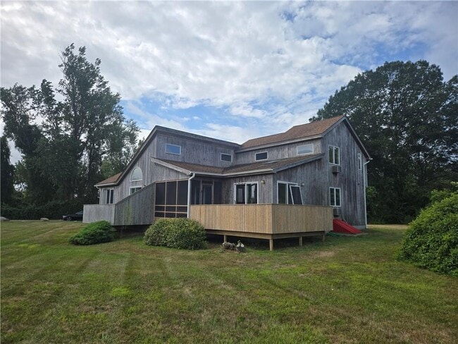 Building Photo - 90 Foster Dr Rental