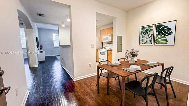 Photo - 533 NE 3rd Ave Unit 410