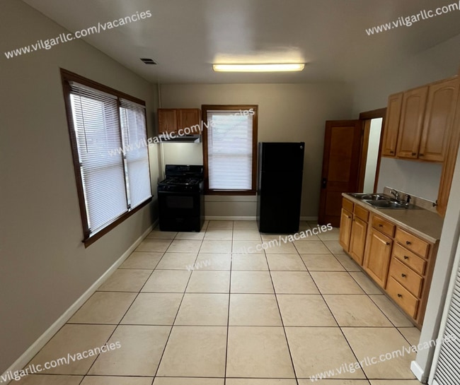 Photo - 461 Hayes St Unit 3 (2W)