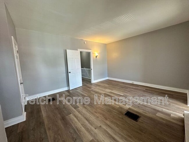 Photo - 512 Spruce St