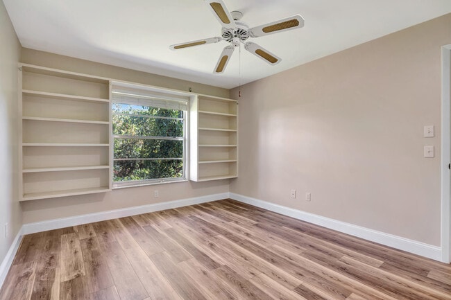 Photo - 8356 SE Croft Cir Unit 7