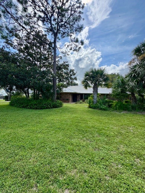 Photo - 156 Live Oak Ct