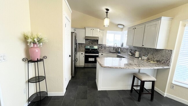 Photo - 5 Bedroom/4 Bathroom Home in West Valley City