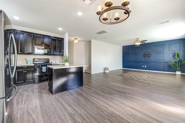 Photo - 5027 Brewcastle Ln