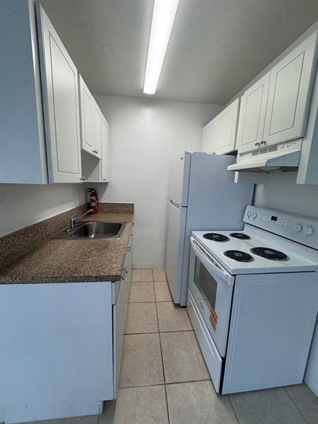 Photo - 3871 SW 12th Pl Apartment Unit 1