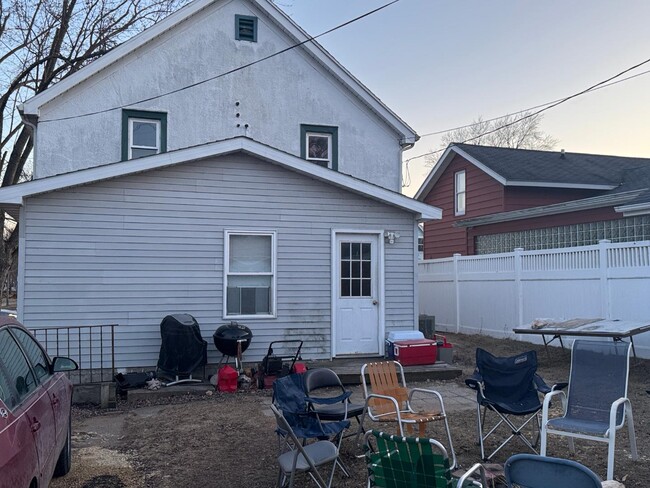 Photo - 2215 La Crosse St