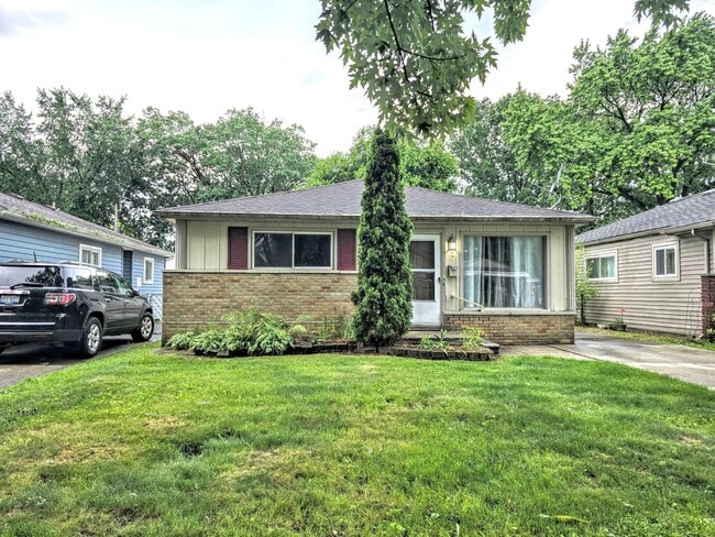 Building Photo - 4170 Weddel St Rental