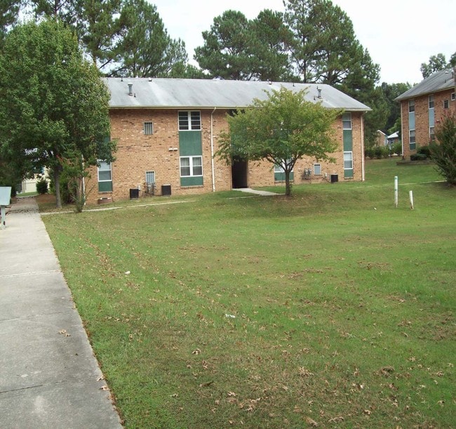 Photo - Edgewood Apartments
