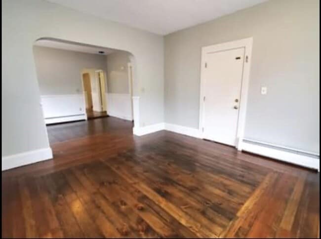 2 Conduit St Unit 1