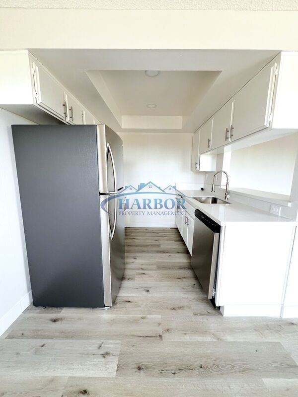 Photo - 2315 S Grand Ave Unit 8