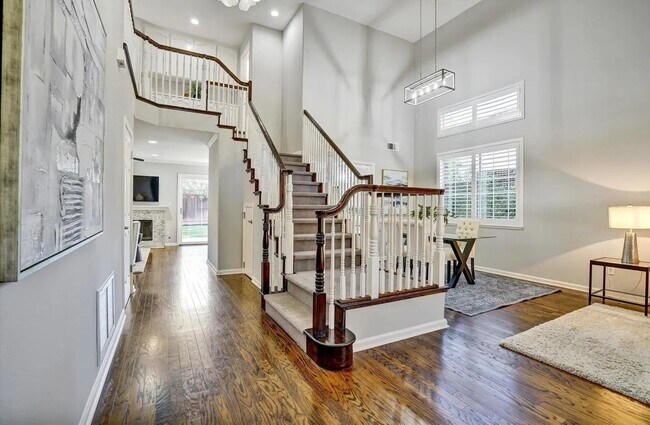 Photo - 539 Zenith Ridge Dr