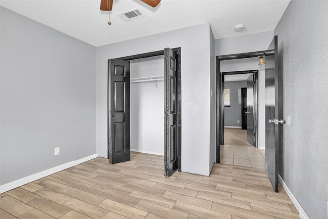 Photo - 1035 Lovett St