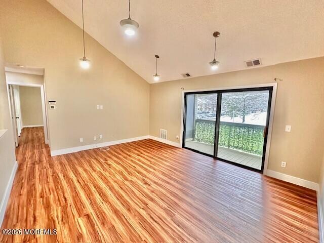 Photo - 211 Sunshine Ct