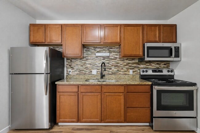 Photo - 3341 E Fountain Blvd Unidad 305