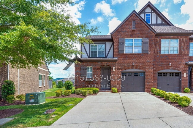 Building Photo - 2040 Bungalow Dr